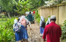 নবীগঞ্জের দুই ইউনিয়নের সর্ব সাধারণের চলাচলের রাস্তা বন্ধ! বিপাকে শিক্ষার্থীসহ সাধারণ মানুষ