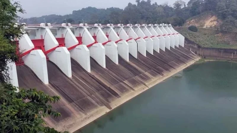 রাতে খুলতে পারে কাপ্তাই বাঁধের ১৬ জলকপাট