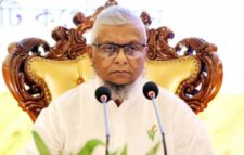 যুক্তরাষ্ট্রের উদ্দেশে ঢাকা ছাড়লেন প্রবাসী কল্যাণ মন্ত্রী