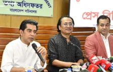 ফ্যাসিবাদ সমর্থন করা সংবাদমাধ্যমকে বয়কট করতে বললেন তথ্যমন্ত্রী