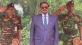 বঙ্গভবন থেকে আনুষ্ঠানিক বিদায় নিলেন অস্থায়ী রাষ্ট্রপতি