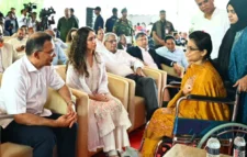 জুলাই গণ-অভ্যুত্থানে আহত যোদ্ধা মিতুর খোঁজ নিলেন প্রধানমন্ত্রী
