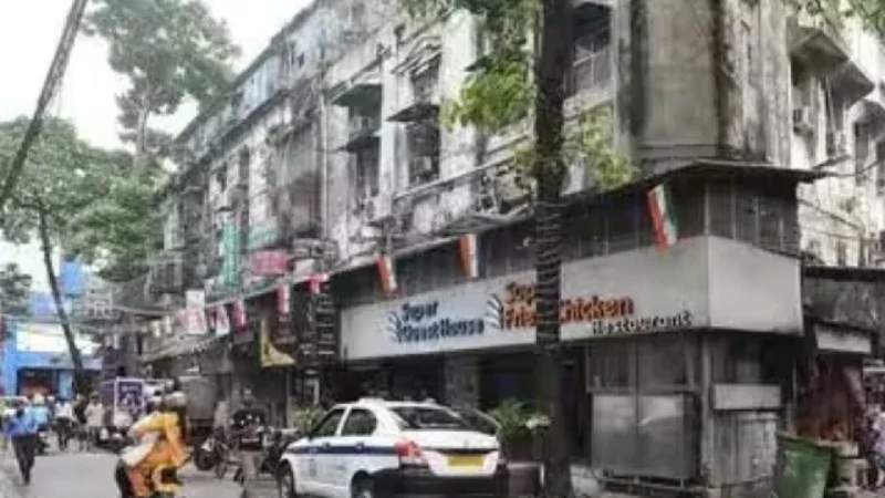কলকাতায় হোটেল বন্ধে বাংলাদেশি পর্যটকদের আবাসন সংকট