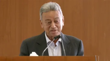 গ্যাস-বিদ্যুতের ভোগান্তি আরও দুই বছর পোহাতে হবে অর্থমন্ত্রী আমির খসরু মাহমুদ চৌধুরী