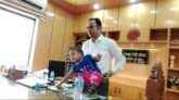 মোরেলগঞ্জে সড়কের পাশে ফেলে যাওয়া সেই দুই বছরের শিশু অবশেষে ফিরে পেল বাবার আশ্রয়