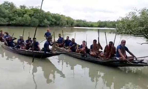 সুন্দরবনে বনদস্যুদের তাণ্ডব: ট্রলারসহ ৫ জেলে অপহরণ
