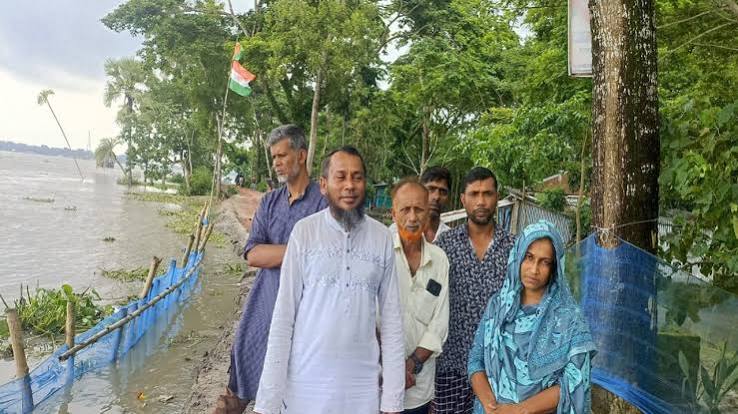 মোরেলগঞ্জে পানগুছি নদীর ভাঙনে হুমকির মুখে জনবসতি ও গুরুত্বপূর্ণ সড়ক
