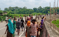 দোয়ারাবাজারে দু’পক্ষের সংঘর্ষ, আহত ২২