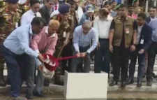 বঙ্গভবনের সিংহ পুকুরে মাছের পোনা অবমুক্ত করলেন রাষ্ট্রপতি