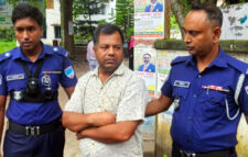 বাগেরহাটে হাসপাতালে রোগী ধরার দালালচক্র ভ্রাম্যমাণ আদালতের অভিযান