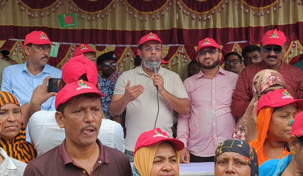 মোংলায় বিএনপির প্রতিষ্ঠাবার্ষিকীতে বৃক্ষরোপণ, পোনা অবমুক্ত