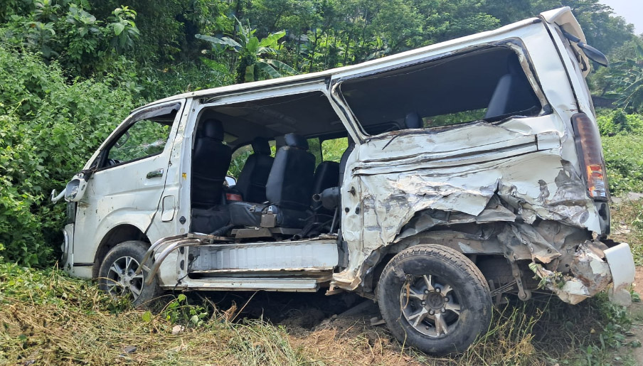 ওসমানীনগরে অ্যাম্বুলেন্স, মাইক্রবাস ও সিএনজির সংঘর্ষে নি হত ২, আহত ৬